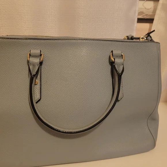Kate Spade Light Gray Satchel with Gold Details - Picture 4 of 4